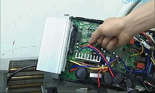 浦江美的空调电话是多少